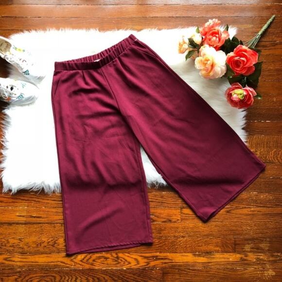 Wine Burgundy Wide Leg Cropped Coulettes NWOT - Picture 1 of 7